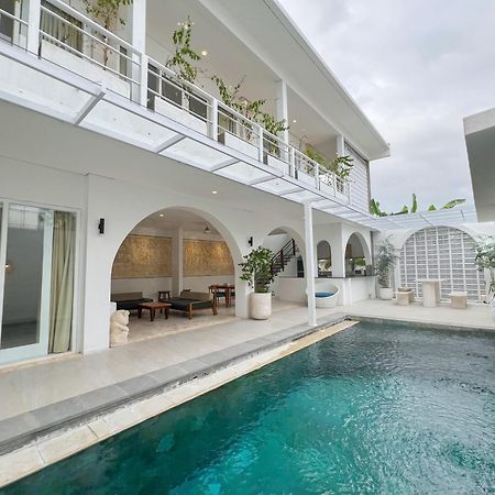 Apple Villas & Apartments Kerobokan Exterior foto