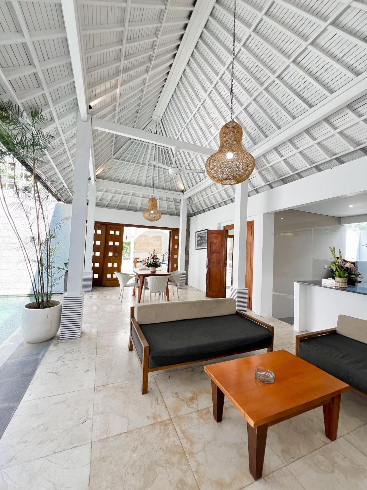 Apple Villas & Apartments Kerobokan Exterior foto
